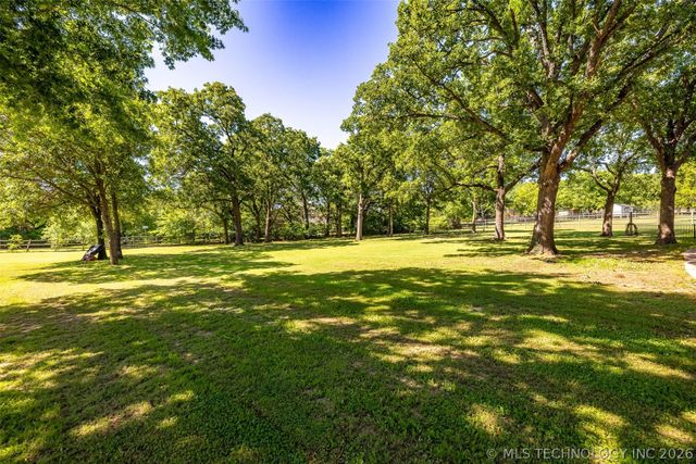 13602 W 42nd Place S, Sand Springs, OK 74063