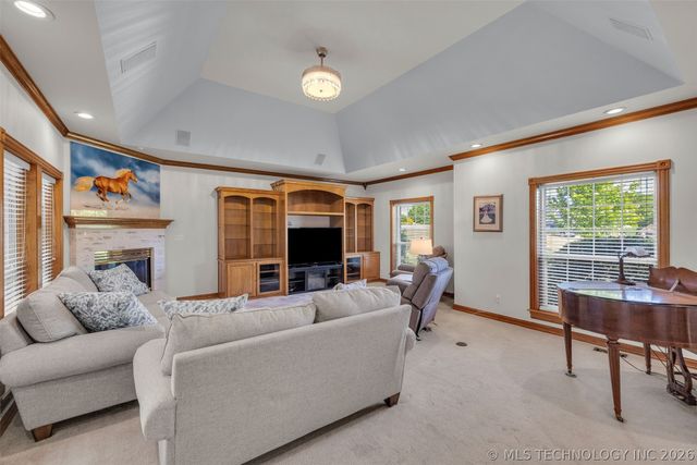 13602 W 42nd Place S, Sand Springs, OK 74063