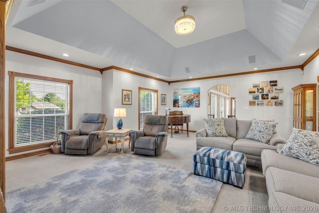 13602 W 42nd Place S, Sand Springs, OK 74063