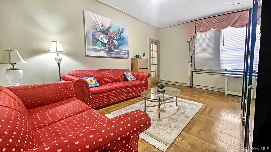 37-20 81st 5G, Jackson Heights, NY 11372