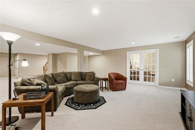 800 Norwegian Spruce Dr, Mars Boro, PA 16046