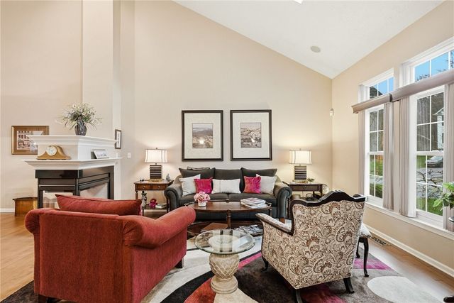 800 Norwegian Spruce Dr, Mars Boro, PA 16046