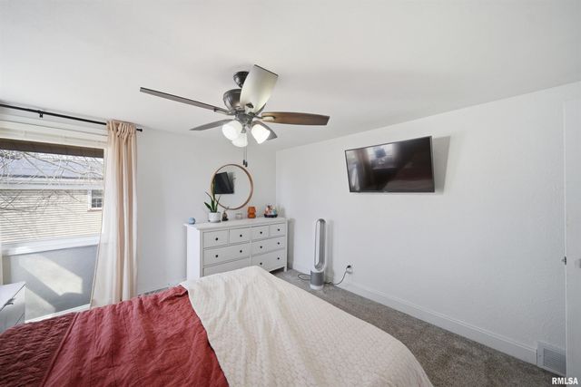 1601 N 11TH Street, Pekin, IL 61554