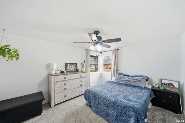 1601 N 11TH Street, Pekin, IL 61554