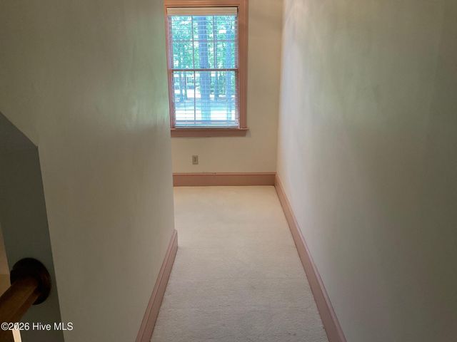 3028 Fox Run Circle, Kinston, NC 28504