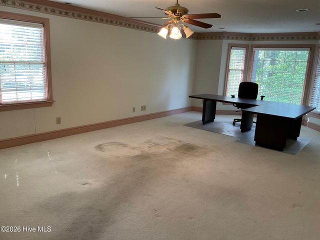 3028 Fox Run Circle, Kinston, NC 28504