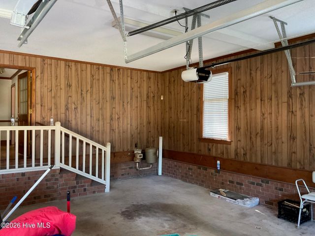 3028 Fox Run Circle, Kinston, NC 28504