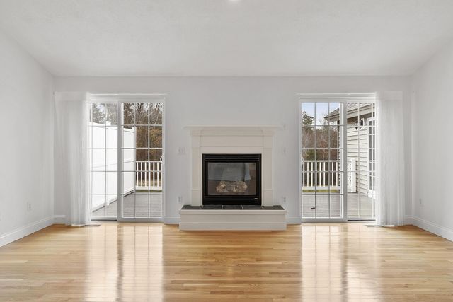 13 Autumn Lane, Hampstead, NH 03826