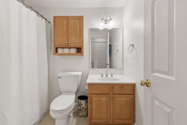 13 Autumn Lane, Hampstead, NH 03826