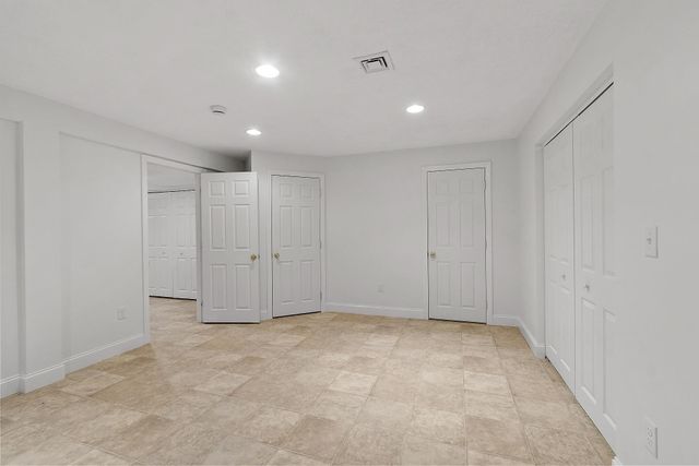 13 Autumn Lane, Hampstead, NH 03826