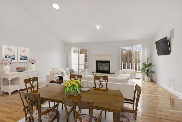 13 Autumn Lane, Hampstead, NH 03826