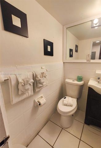 6345 Collins Avenue 830, Miami Beach, FL 33141