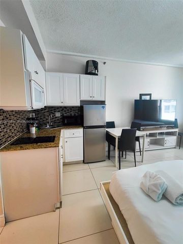 6345 Collins Avenue 830, Miami Beach, FL 33141