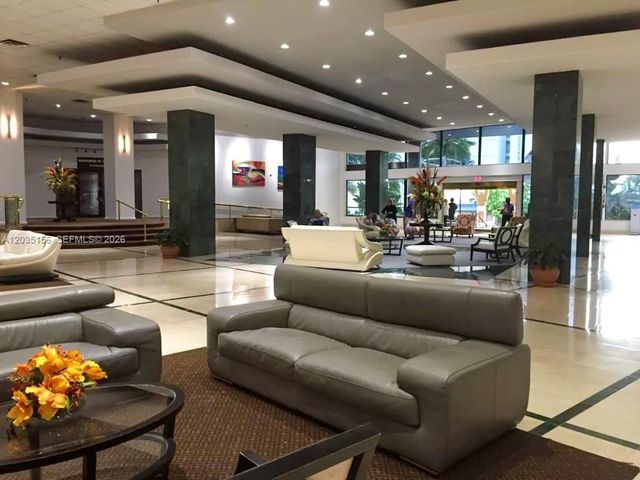 6345 Collins Avenue 830, Miami Beach, FL 33141