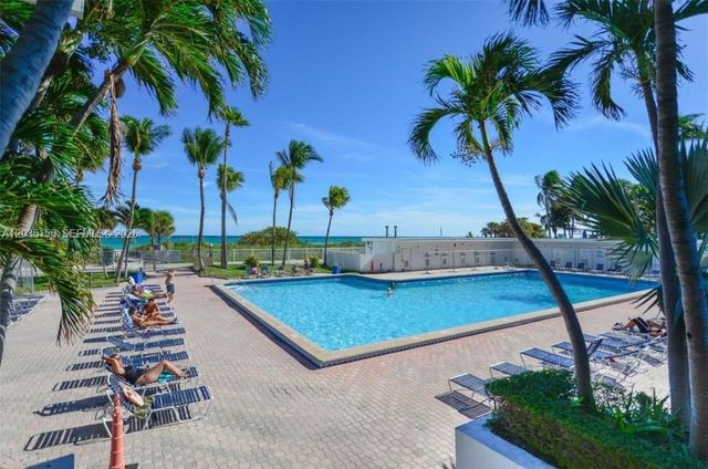 6345 Collins Avenue 830, Miami Beach, FL 33141
