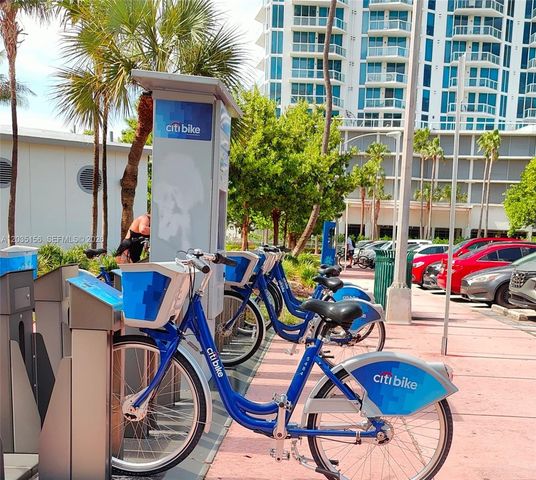 6345 Collins Avenue 830, Miami Beach, FL 33141