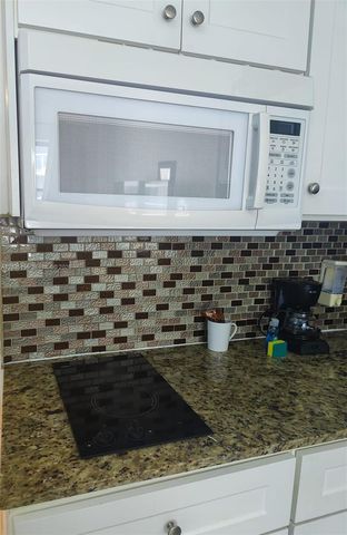 6345 Collins Avenue 830, Miami Beach, FL 33141