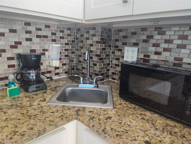 6345 Collins Avenue 830, Miami Beach, FL 33141