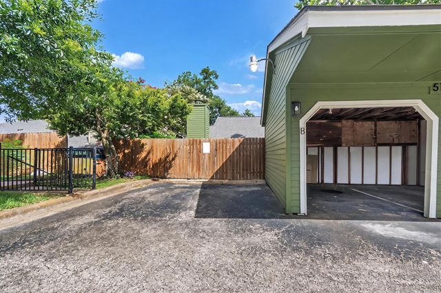 5703 W Gate BLVD B, Austin, TX 78745