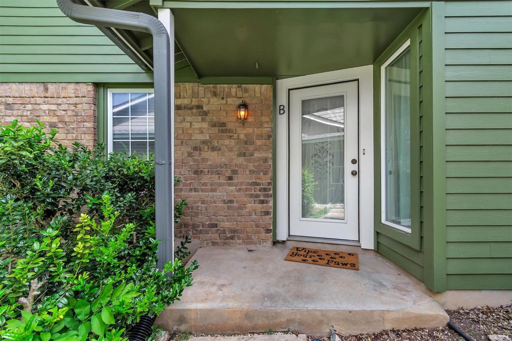 5703 W Gate BLVD B, Austin, TX 78745