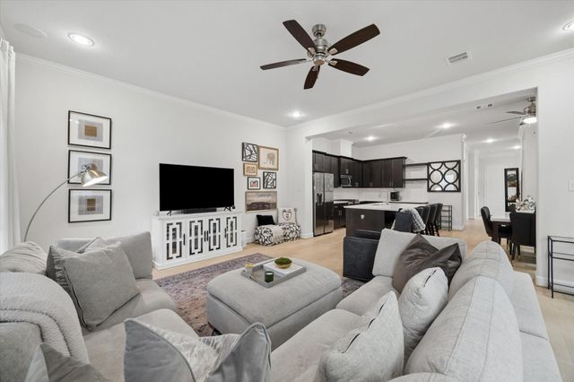 334 W 26th Street, Houston, TX 77008