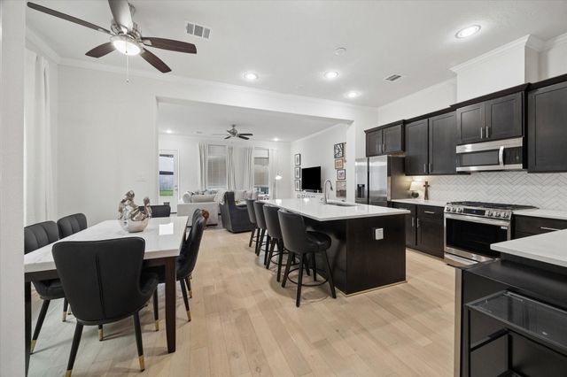 334 W 26th Street, Houston, TX 77008