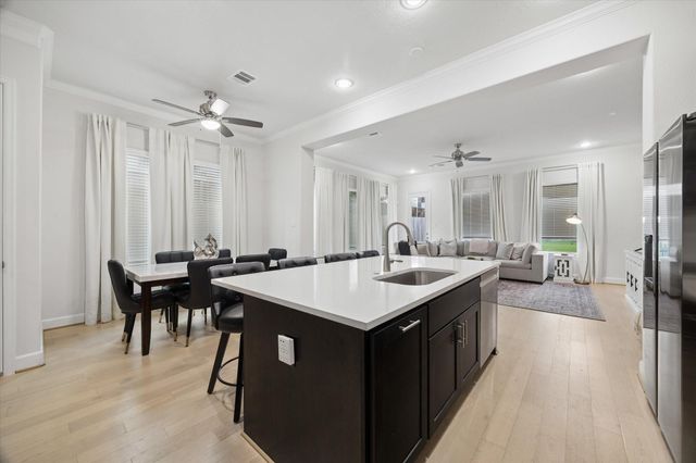 334 W 26th Street, Houston, TX 77008