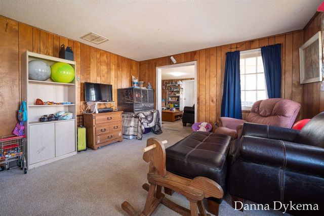 1236 Wieland Place, Grand Rapids, MI 49504