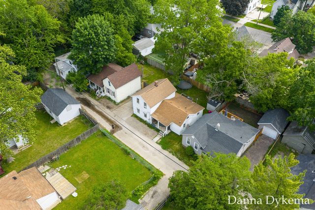 1236 Wieland Place, Grand Rapids, MI 49504