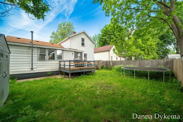 1236 Wieland Place, Grand Rapids, MI 49504