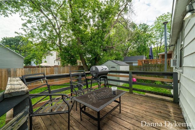 1236 Wieland Place, Grand Rapids, MI 49504