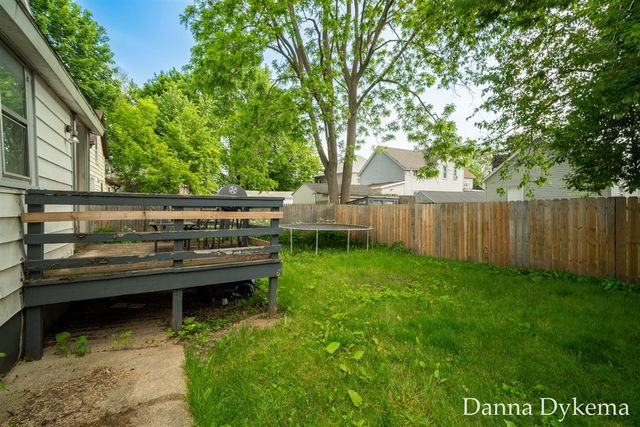 1236 Wieland Place, Grand Rapids, MI 49504