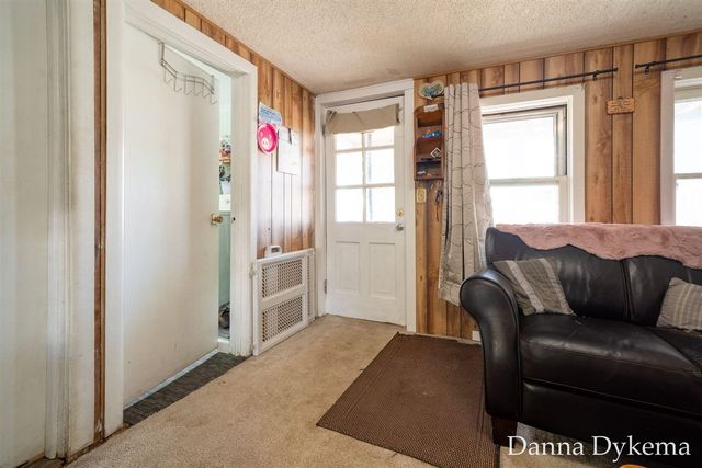 1236 Wieland Place, Grand Rapids, MI 49504