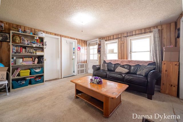 1236 Wieland Place, Grand Rapids, MI 49504
