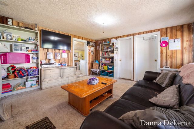 1236 Wieland Place, Grand Rapids, MI 49504