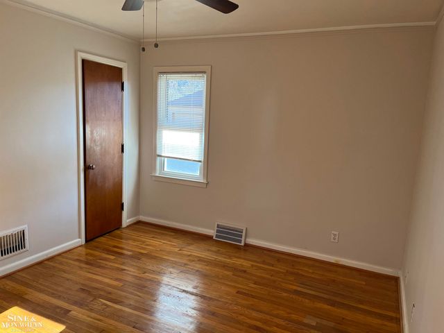 1351 Somerset Avenue, Grosse Pointe Park, MI 48230