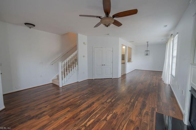 5324 Elston LN, Virginia Beach, VA 23455