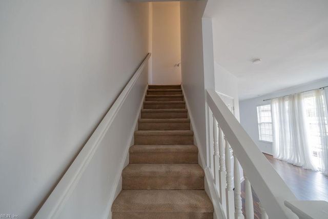 5324 Elston LN, Virginia Beach, VA 23455