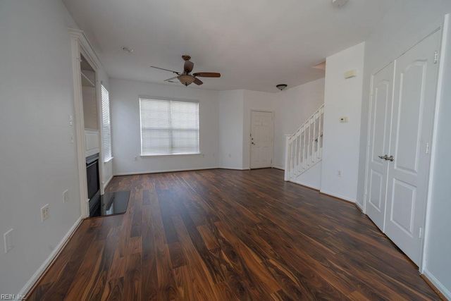 5324 Elston LN, Virginia Beach, VA 23455