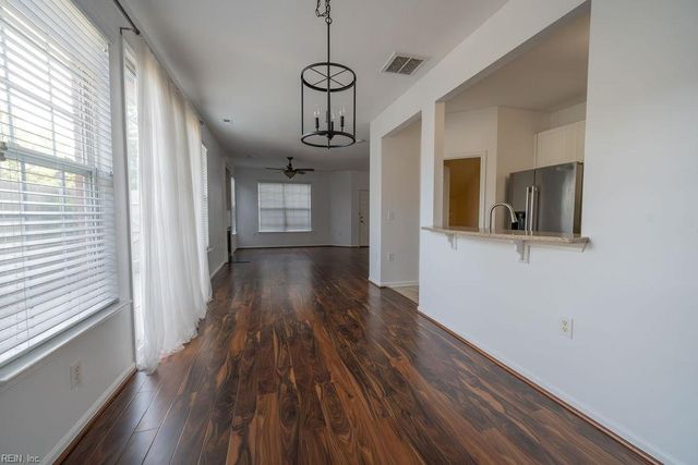 5324 Elston LN, Virginia Beach, VA 23455