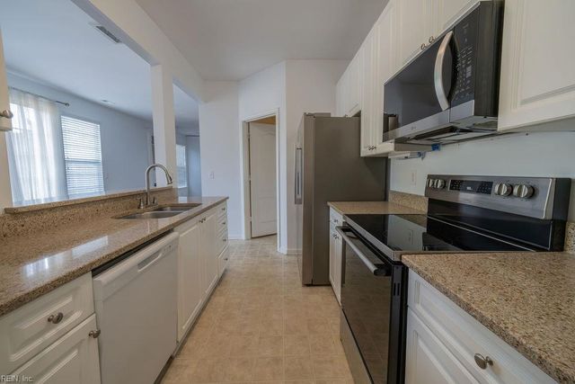 5324 Elston LN, Virginia Beach, VA 23455