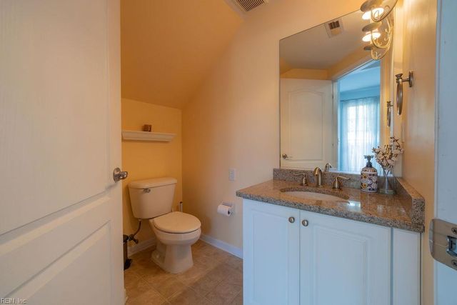 5324 Elston LN, Virginia Beach, VA 23455