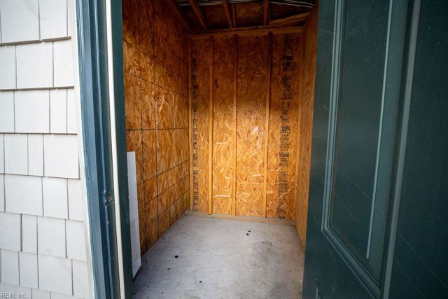 5324 Elston LN, Virginia Beach, VA 23455