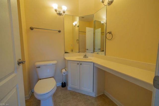 5324 Elston LN, Virginia Beach, VA 23455