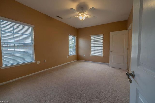 5324 Elston LN, Virginia Beach, VA 23455