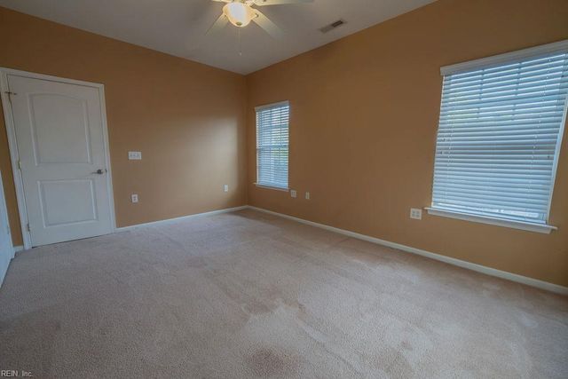 5324 Elston LN, Virginia Beach, VA 23455