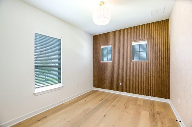 1809 Mazarro DR 11, Leander, TX 78641