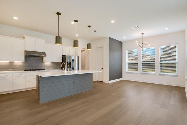 1809 Mazarro DR 11, Leander, TX 78641