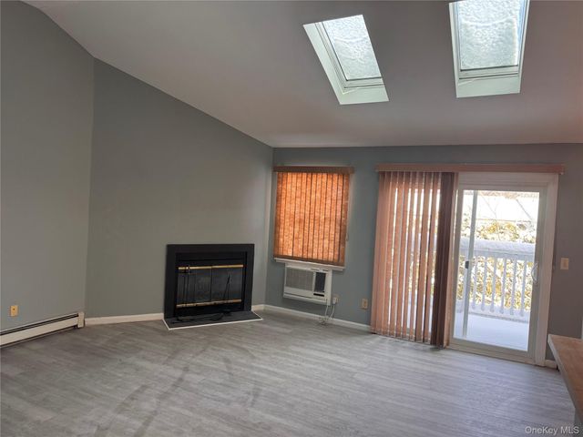 4 Lexington Hill 6, Harriman, NY 10926