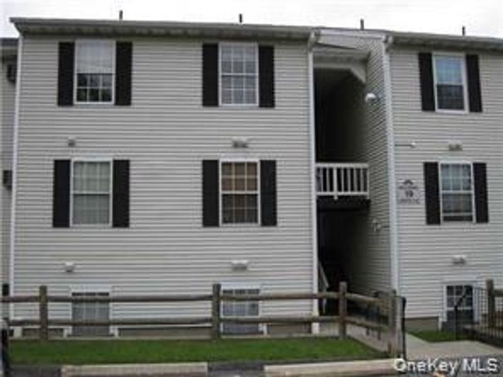 4 Lexington Hill 6, Harriman, NY 10926